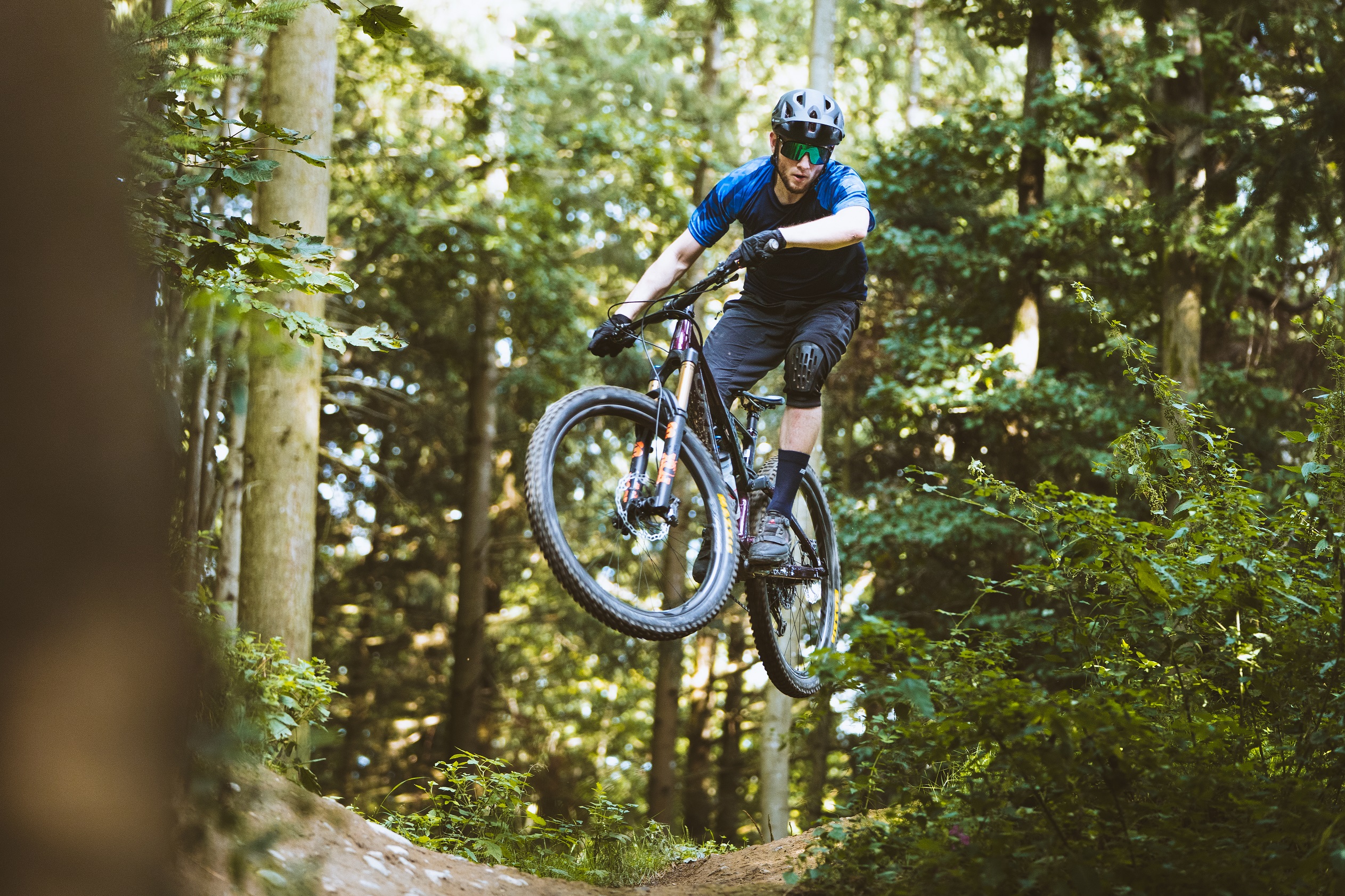 ... nach ein paar Metern spürt man aber sofort die Race-Gene des Rallons 